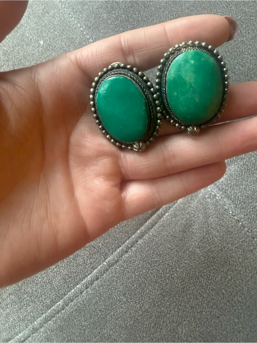 Vintage Green Stone Silver Oval Earrings